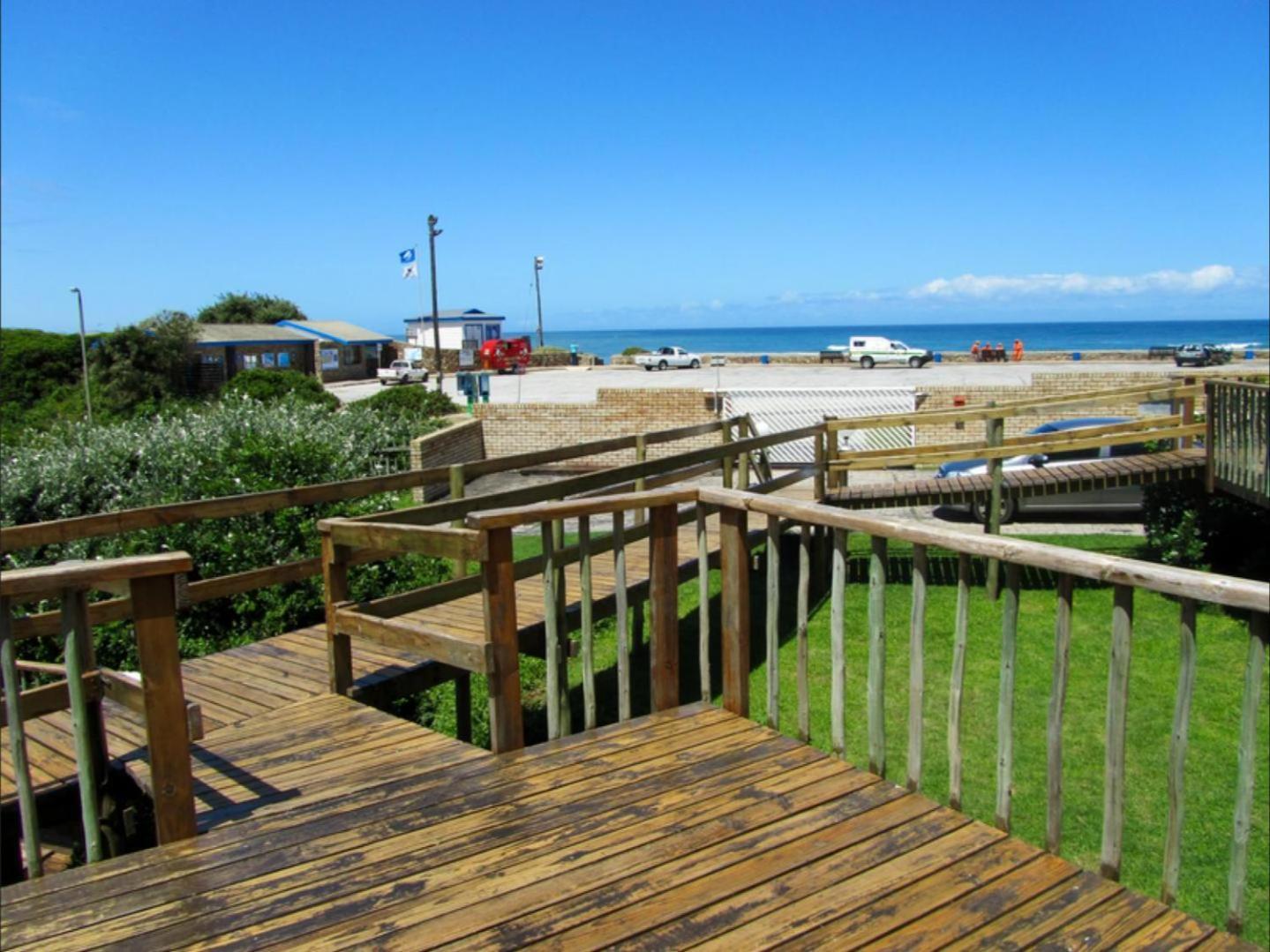 Kelly'S Beachfront Apartments Port Alfred Exterior photo