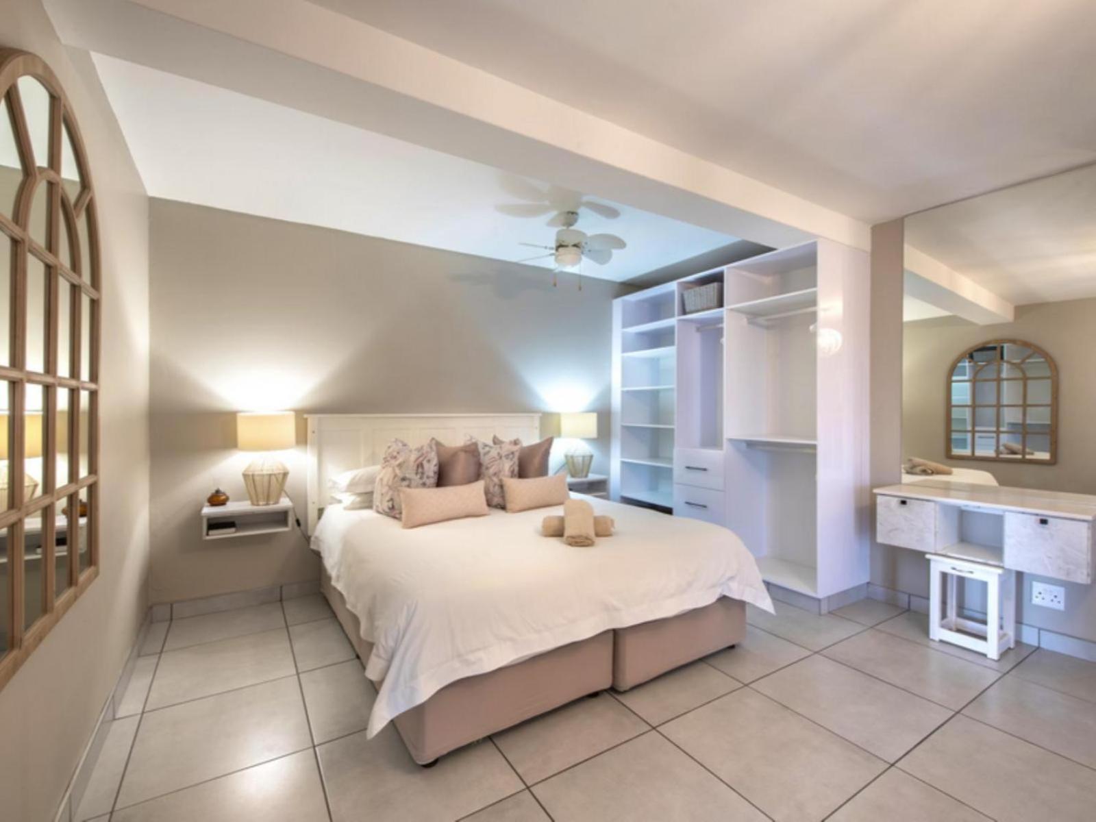 Kelly'S Beachfront Apartments Port Alfred Room photo