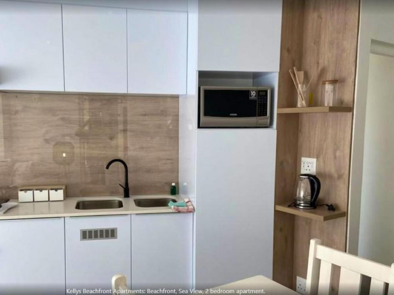 Kelly'S Beachfront Apartments Port Alfred Room photo