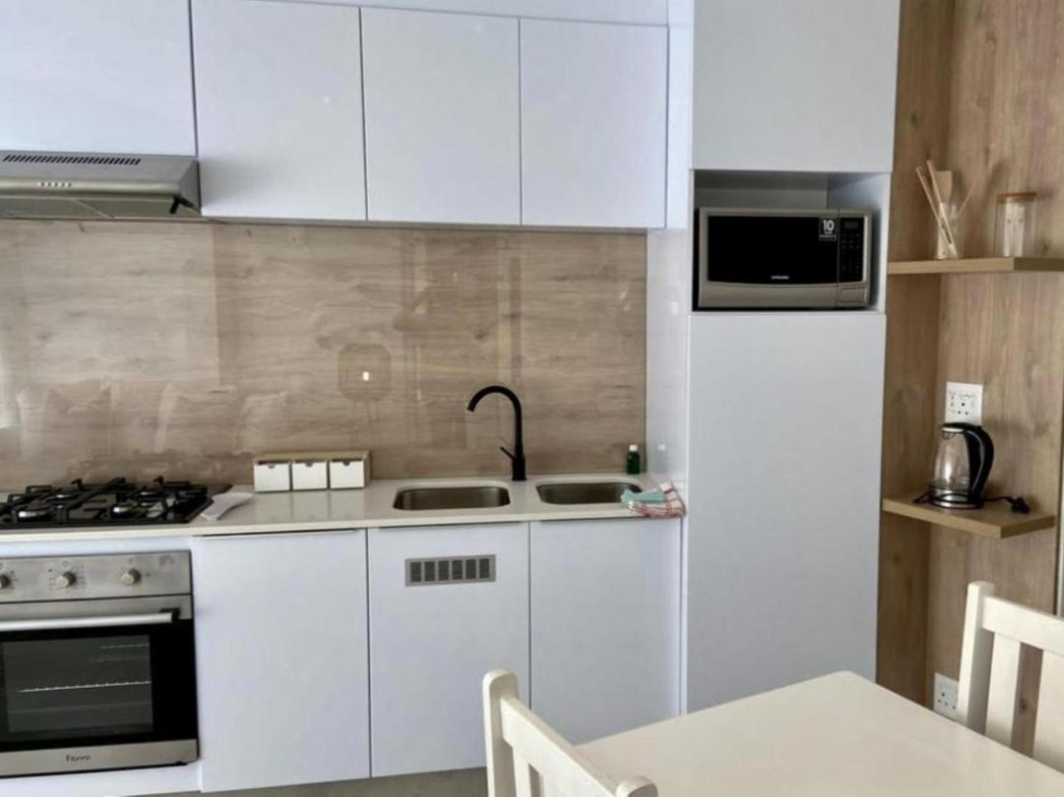 Kelly'S Beachfront Apartments Port Alfred Room photo